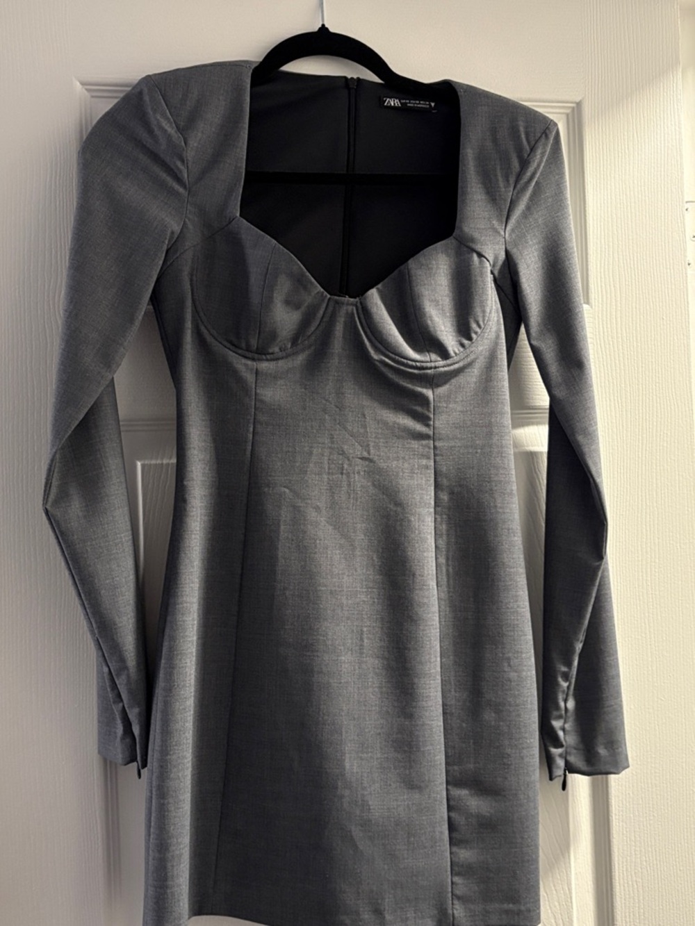 Zara Gray Long-Sleeve Sweetheart Mini Dress